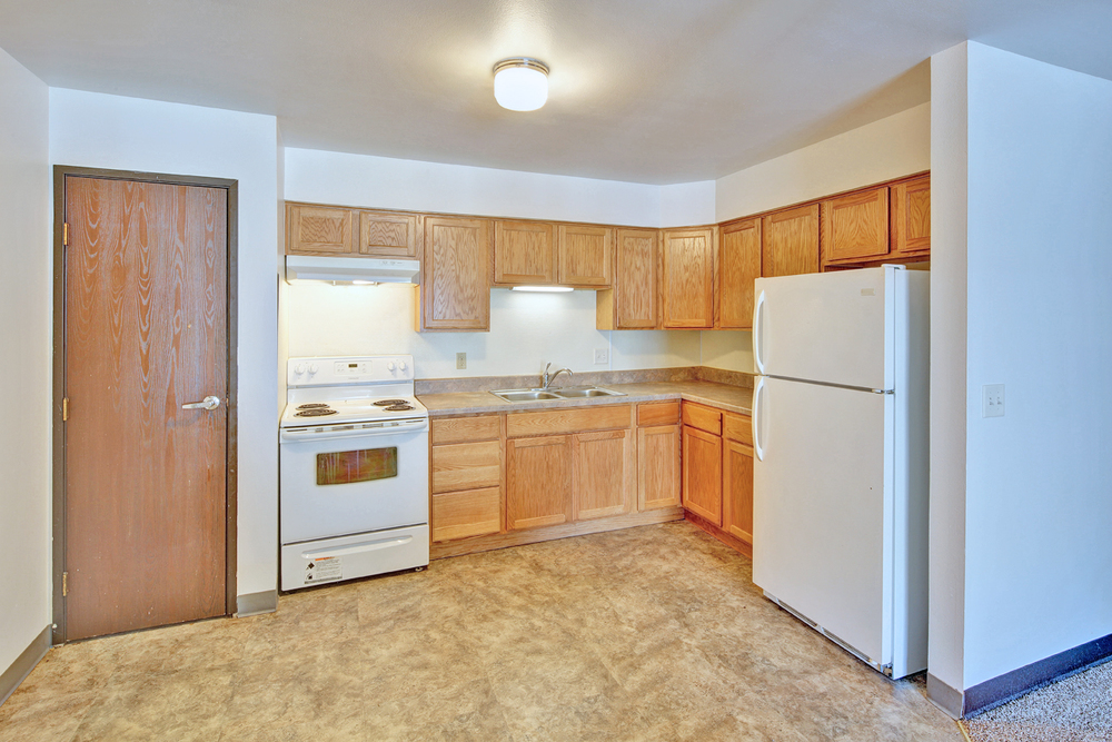 256Country Apartments kitchen.jpg